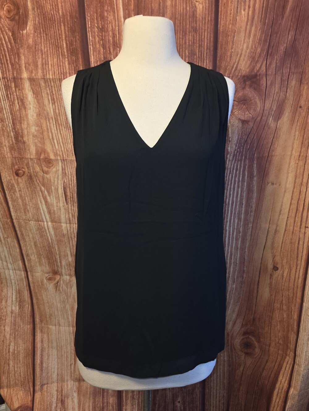 NWT White House Black Market Reversible Tank Top Size S Black